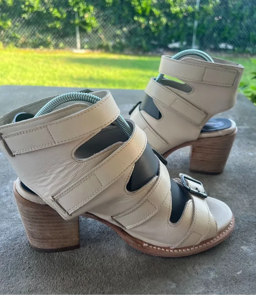 Freebird by Steven Quail Multi Buckle Heels Beige Size 8
